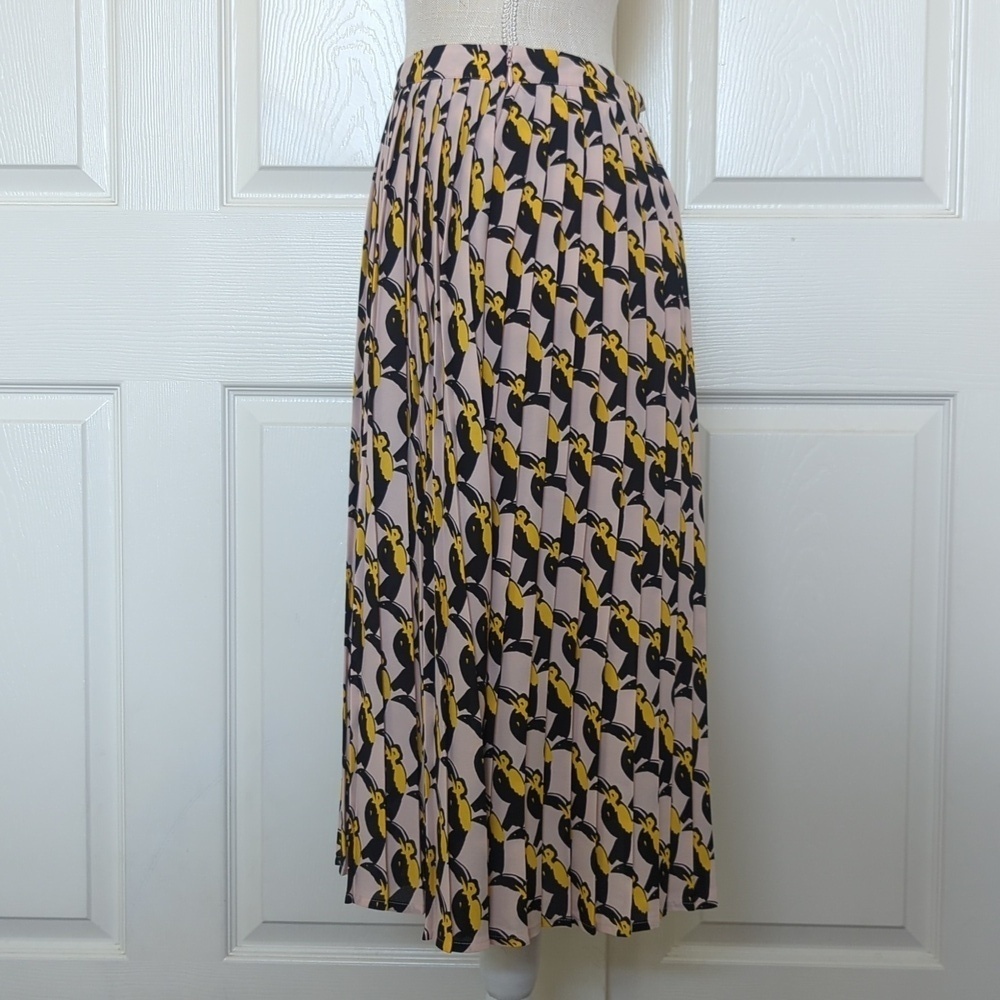 Avec Les Filles A-Line Toucan Pleated Skirt - Picture 3 of 6